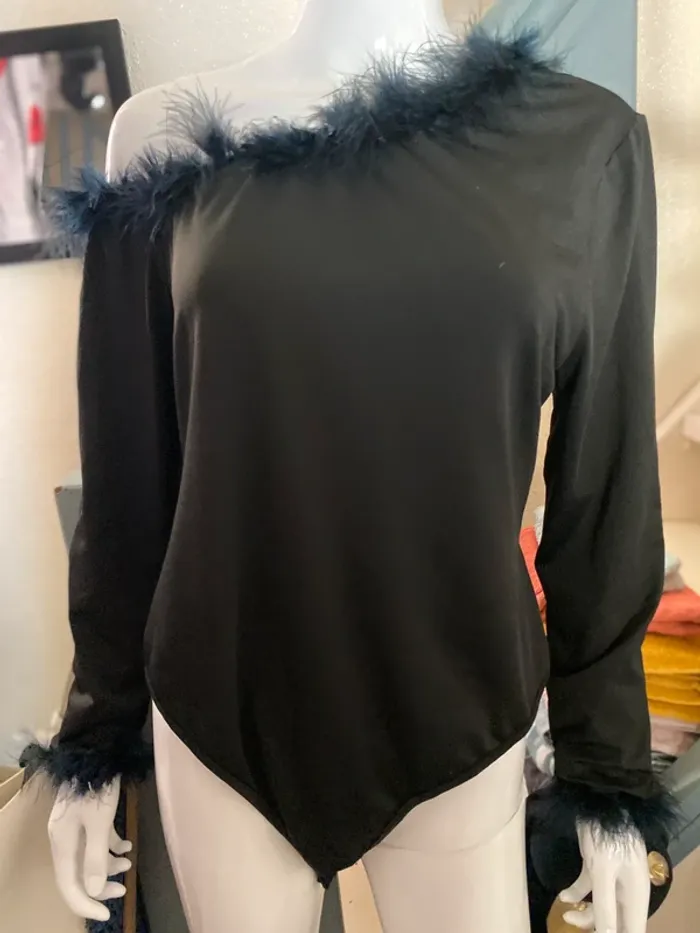 Réf 743 body femme sexy