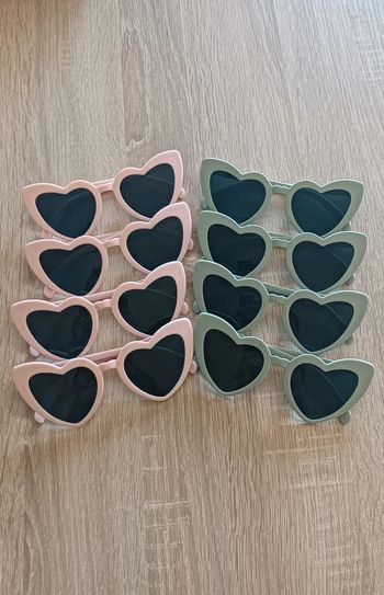 Lot de 8 lunettes coeur