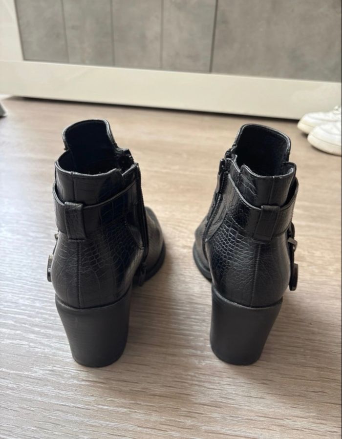 Bottines femme très bon état - photo numéro 3