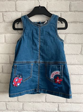 Robe TU taille 12/18 mois