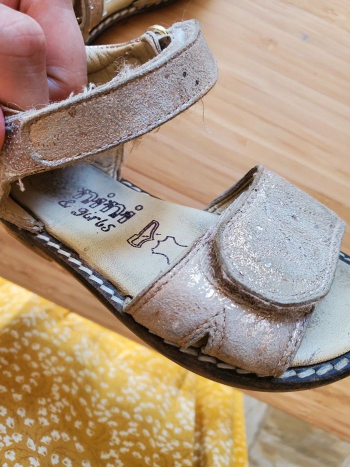 Sandales t22 - photo numéro 5