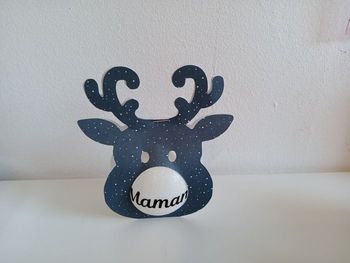 Boule de Noël avec boîte renne