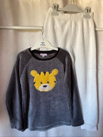 Pyjama tigre dépareillé en pilou 8 ans
