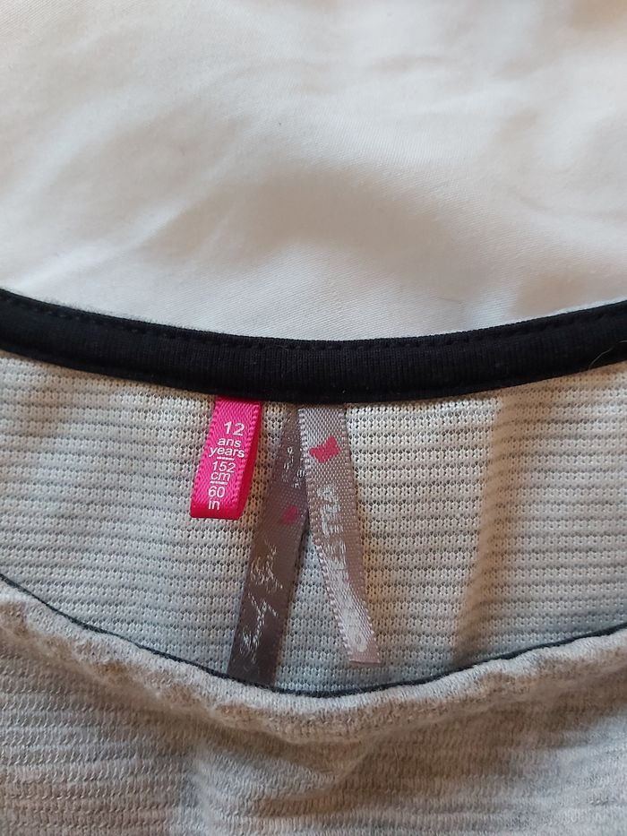 Robe grise et noire 12 ans - photo numéro 3