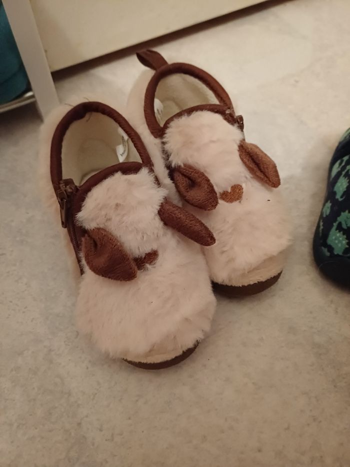 Chausson taille 22
