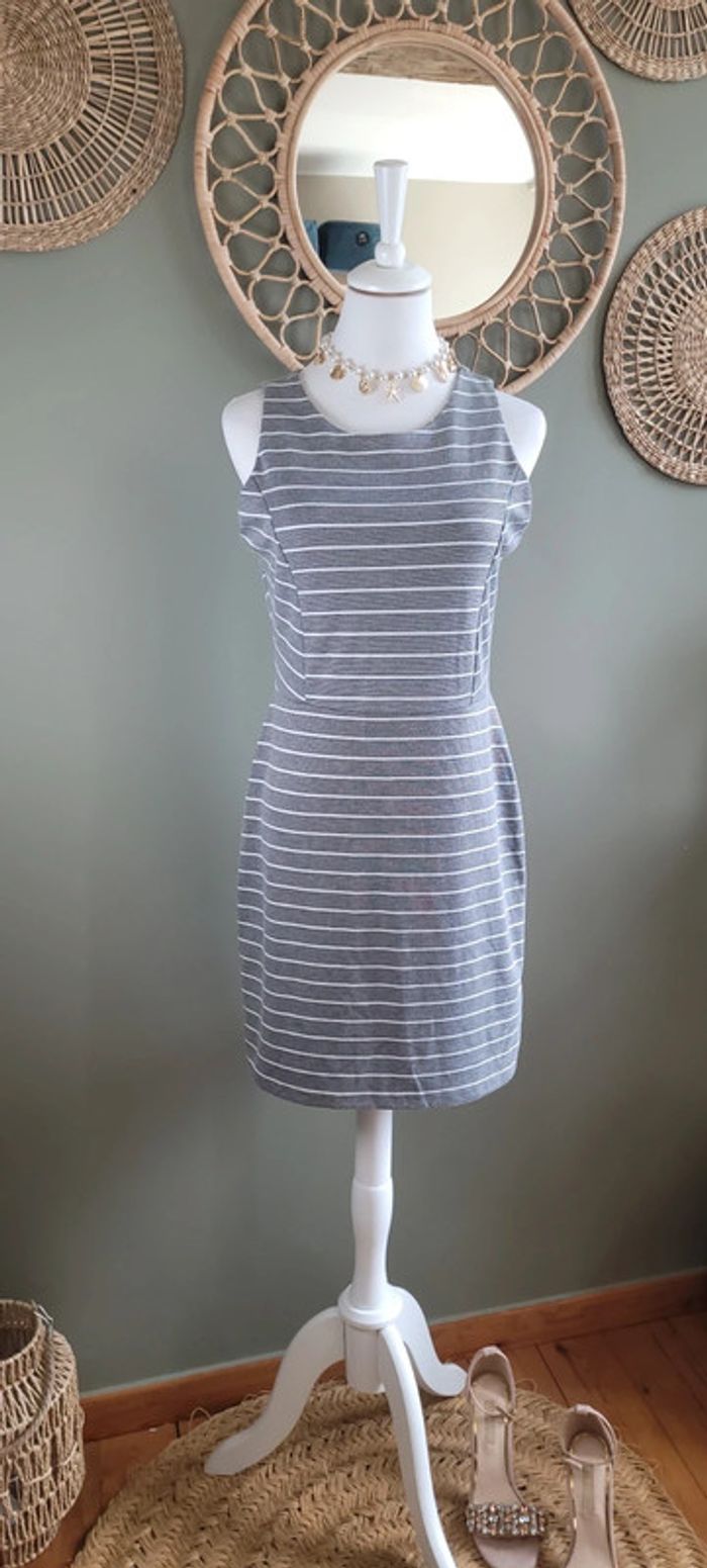 Jolie robe marinière Koton taille M Parfait état