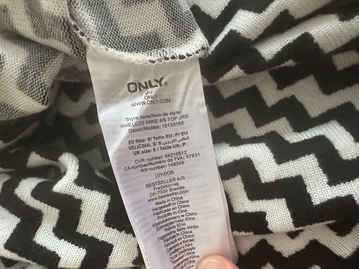 Pull oversize zig zag noir et blanc Only T36 S - photo numéro 7