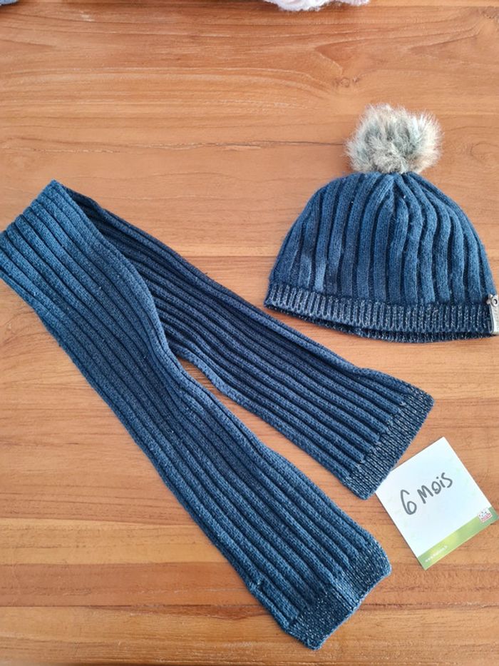 Echarpe et bonnet 6 mois vertbaudet