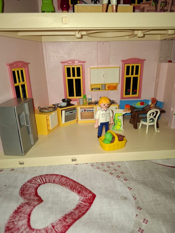 Maison Playmobil rose Dolhouse complète - photo numéro 4