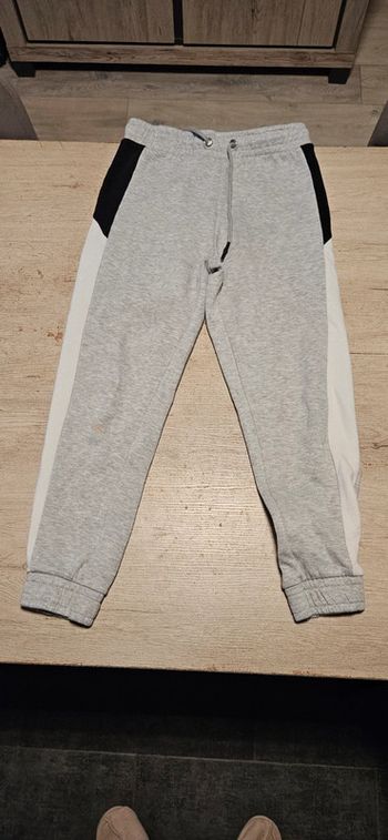 Pantalon de training gris clair avec lignes sur le coté, Primark,, S