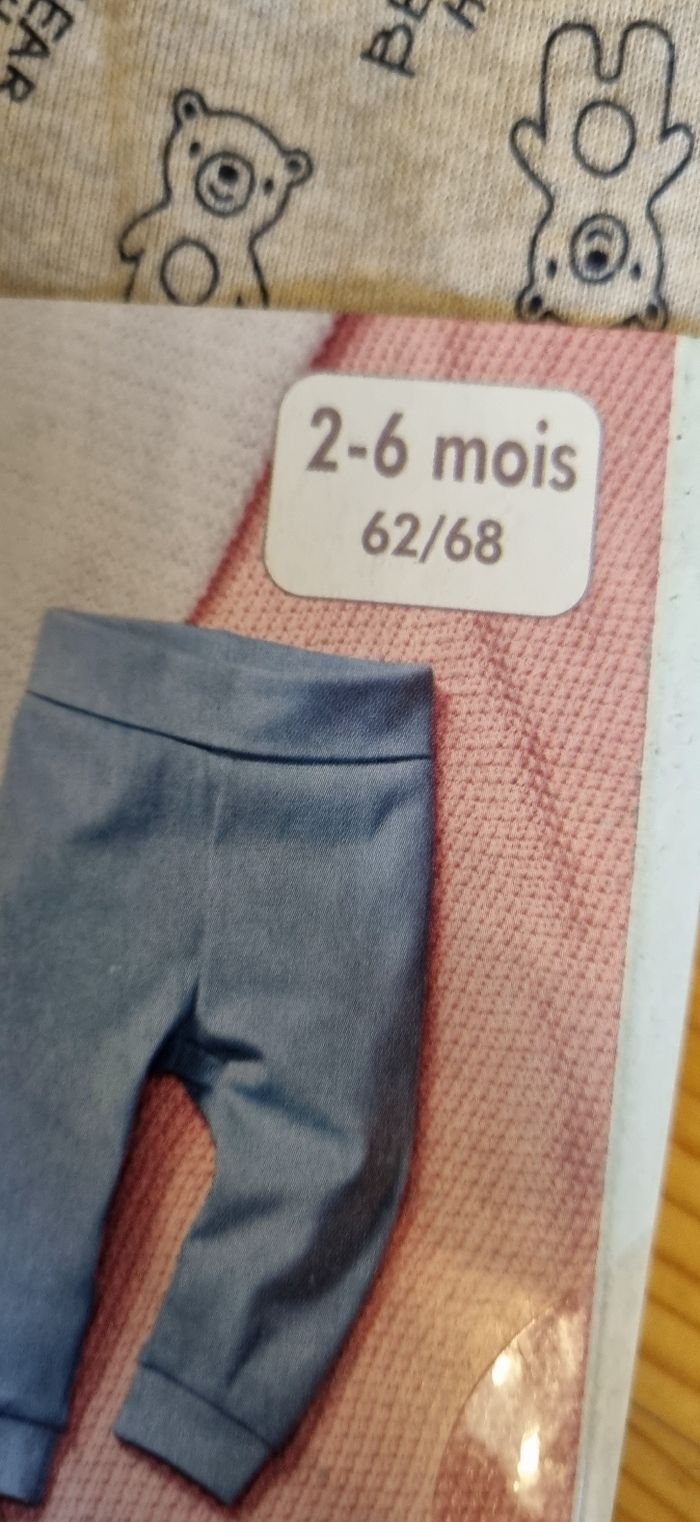 Lot 2 pantalons bébé neufs - photo numéro 2
