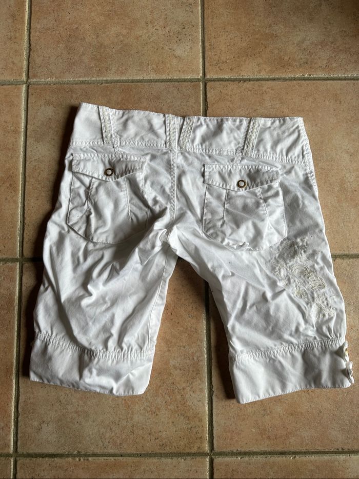 Short blanc Oneill Taille 39 40 - photo numéro 2