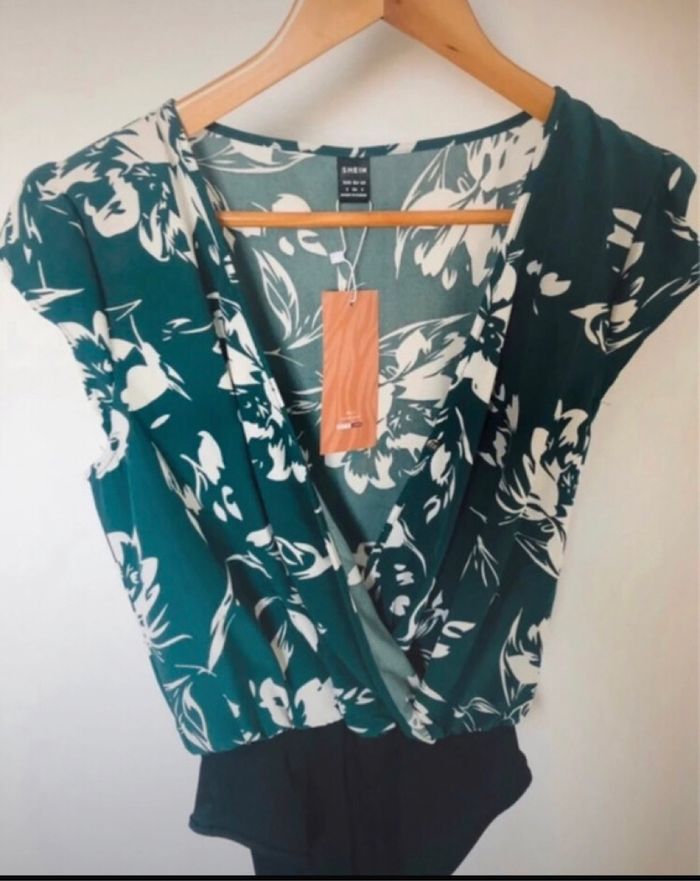 Body chemisier fleur classe taille 36 S neuf - photo numéro 3