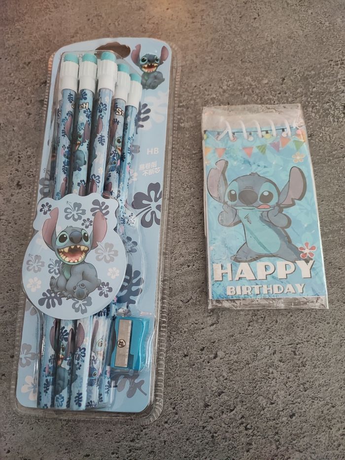 Lot crayon taille crayon carnet