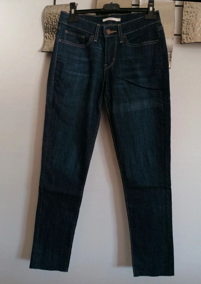 Jean 711 Skinny Levi's taille W27 L34 - photo numéro 1