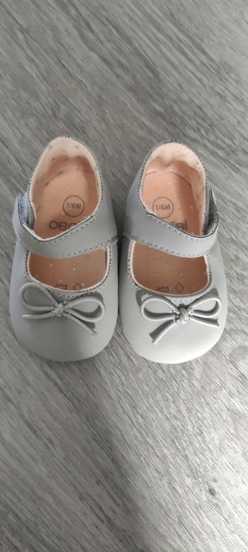 Ballerine grise non portée