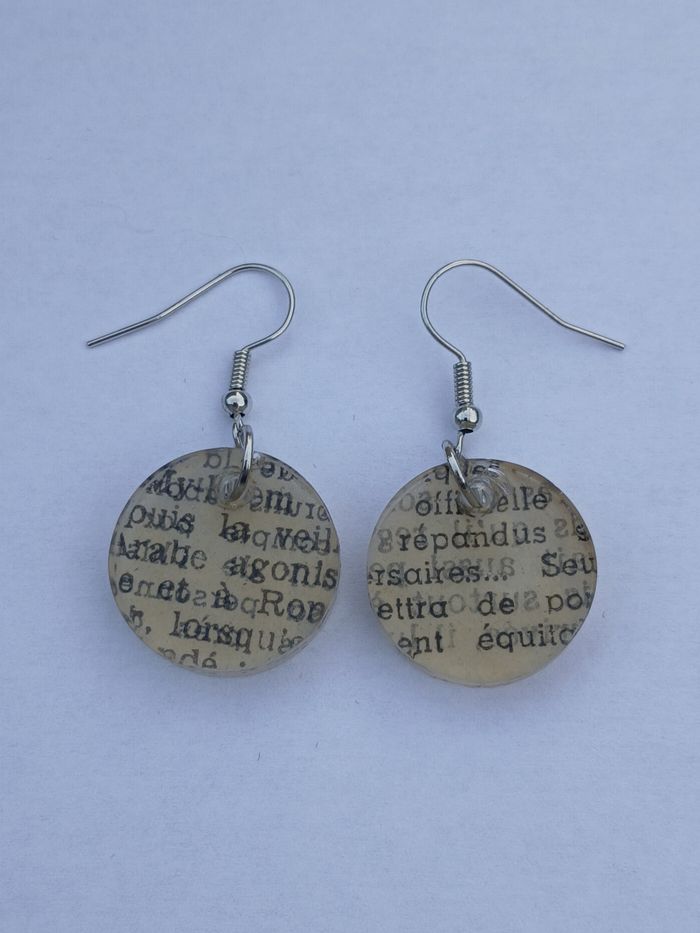 Boucles d'oreilles écriture