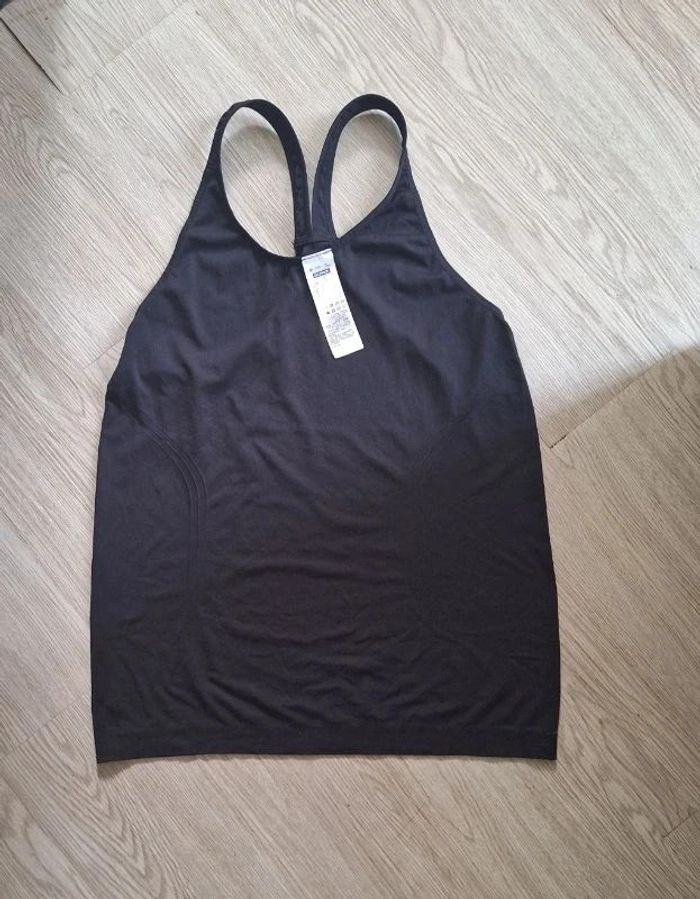 Débardeur de sport Décathlon M - photo numéro 3