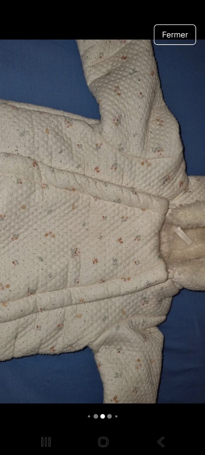 Combi pilote polaire 6 mois en très bon état - photo numéro 2