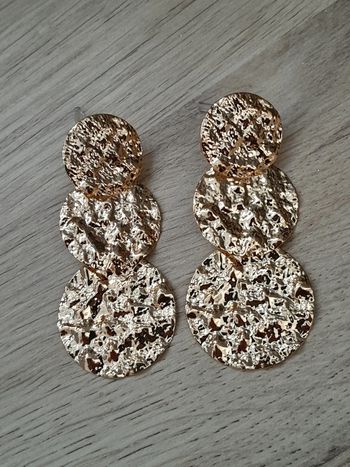 Superbes boucles d'oreilles, cercles, pendantes, dorées