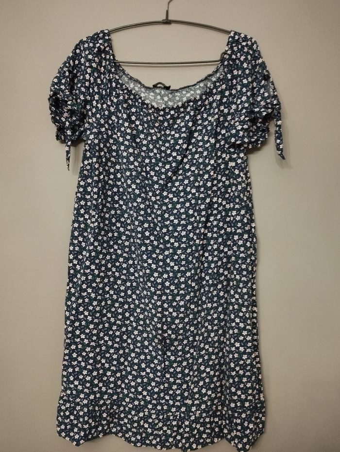 Robe manches courtes