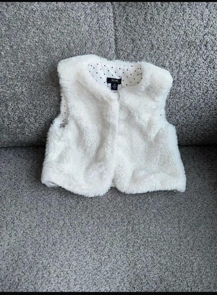 Veste fourrure poils doux toute douce chaude sans manches blanc Kiabi