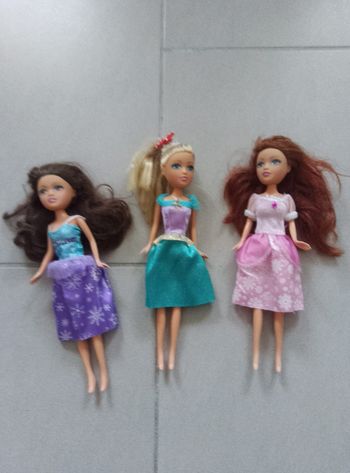 Lot de 3 poupées mannequin