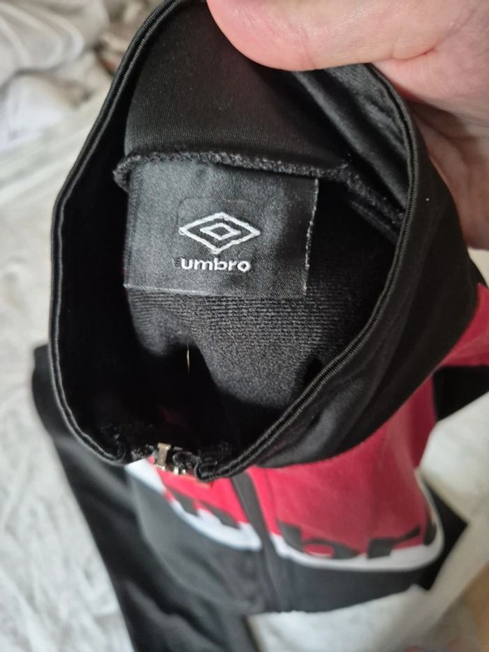 Ensemble umbro 114cm=6 ans - photo numéro 6