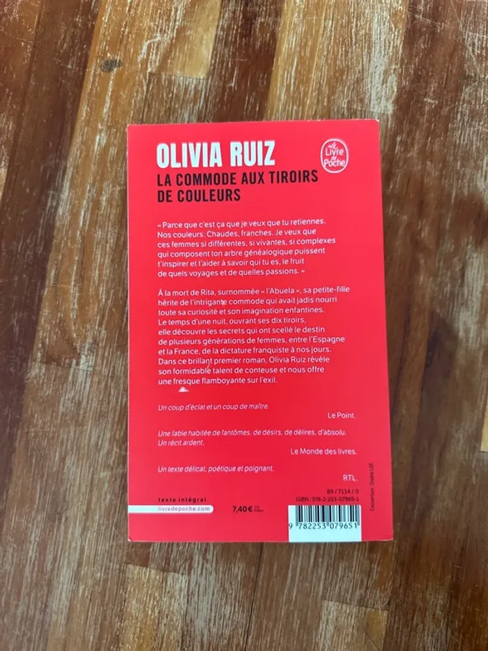 Livre la commande aux tiroirs de couleurs - photo numéro 3
