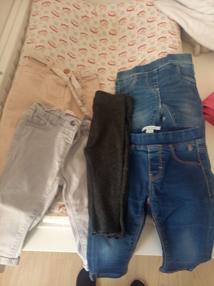 Lot jeans 12 mois marques okaidi, gemo...
