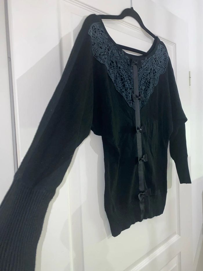 Pull avec dos brodé - photo numéro 2