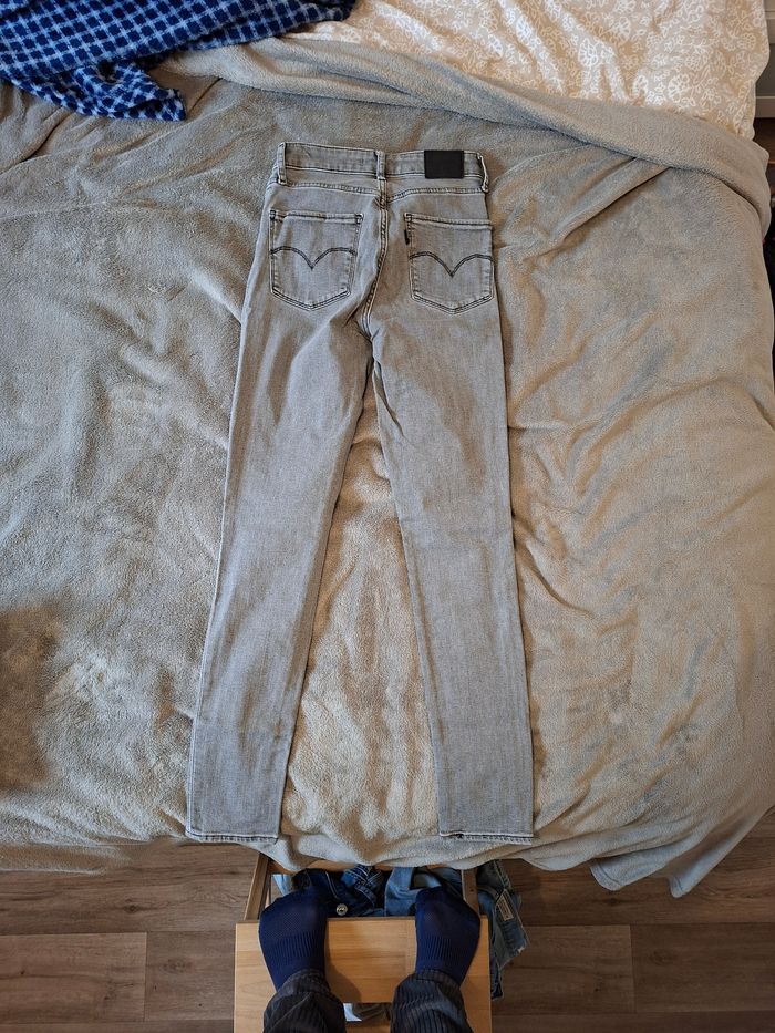 Jean skinny levi's gris taille 36 - photo numéro 2