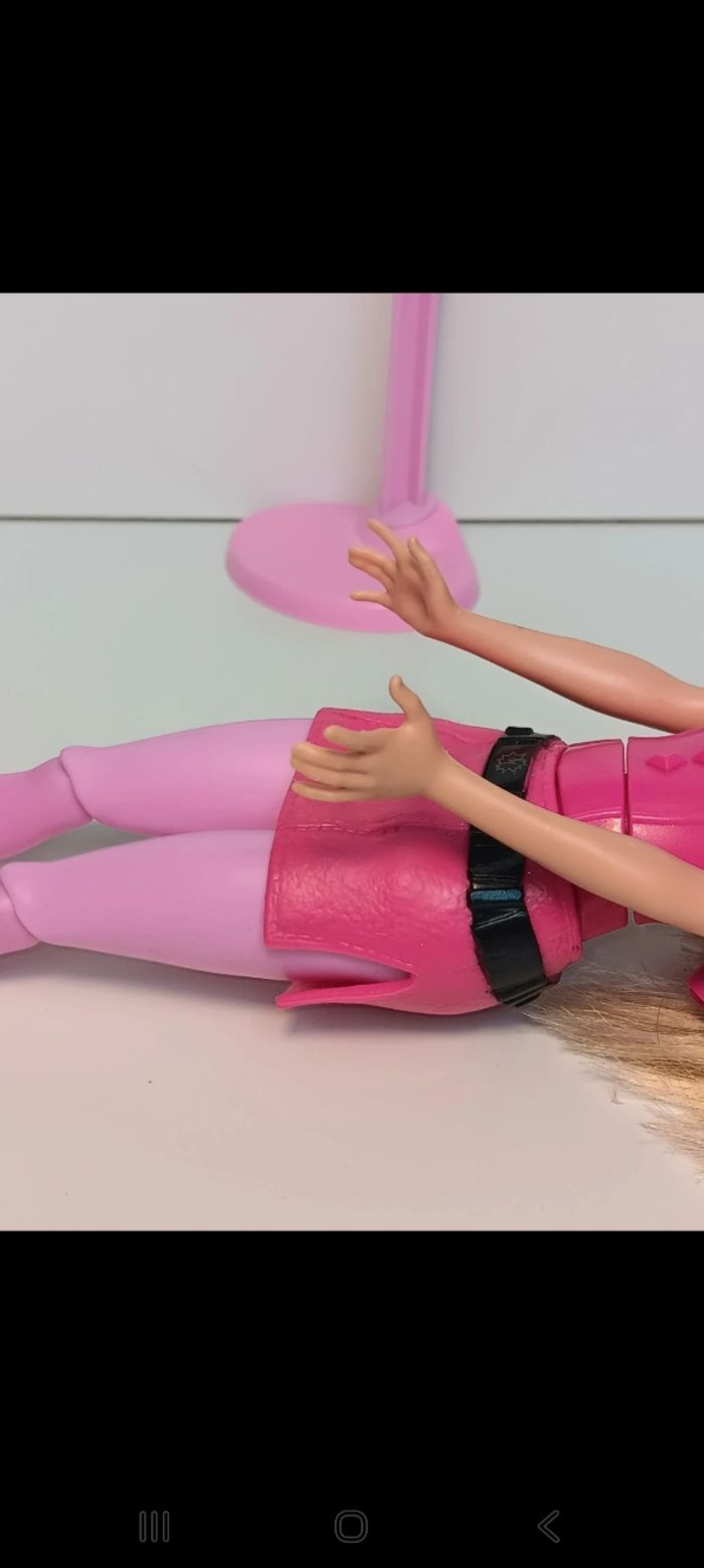 Poupée mattel Barbie Princess Power Super cdy61 
Poupée et ensemble compris - photo numéro 6