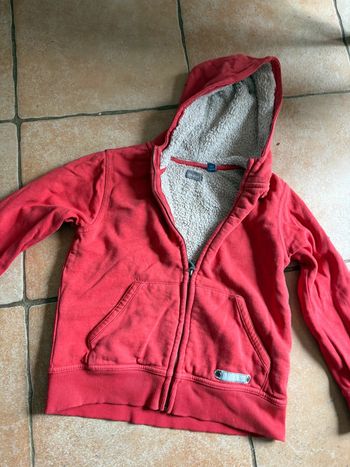 Gilet Okaidi en 8 ans