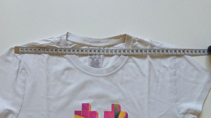 T-shirt Adidas taille M - photo numéro 8