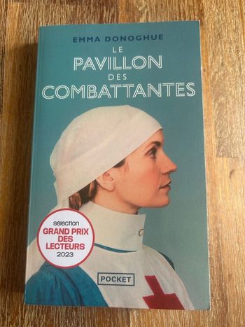 Livre le pavillon des combattantes 