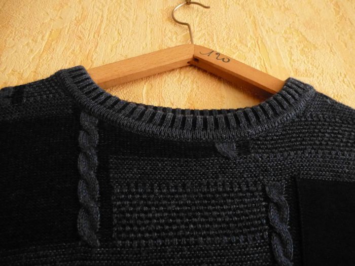 Pull col rond bleu et noir homme - photo numéro 2
