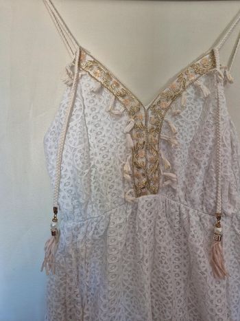 Robe blanche dentelles