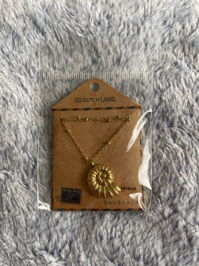 Collier coquillage doré acier inoxydable go dutch label - photo numéro 2