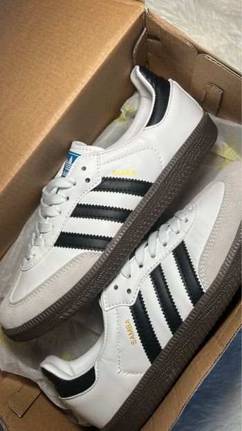 Baskets noir et blanche 