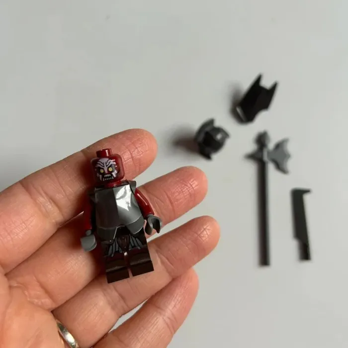 Figurine lego lord of rings : uruk-hai
