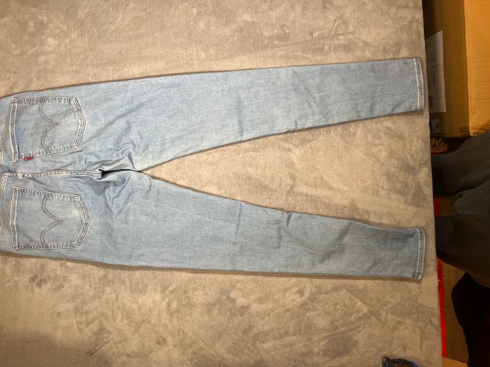 Jean's Levi's femme - photo numéro 5