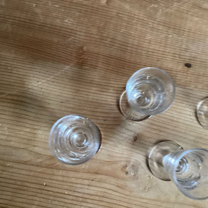 6 verres à liqueur sur pied - photo numéro 5