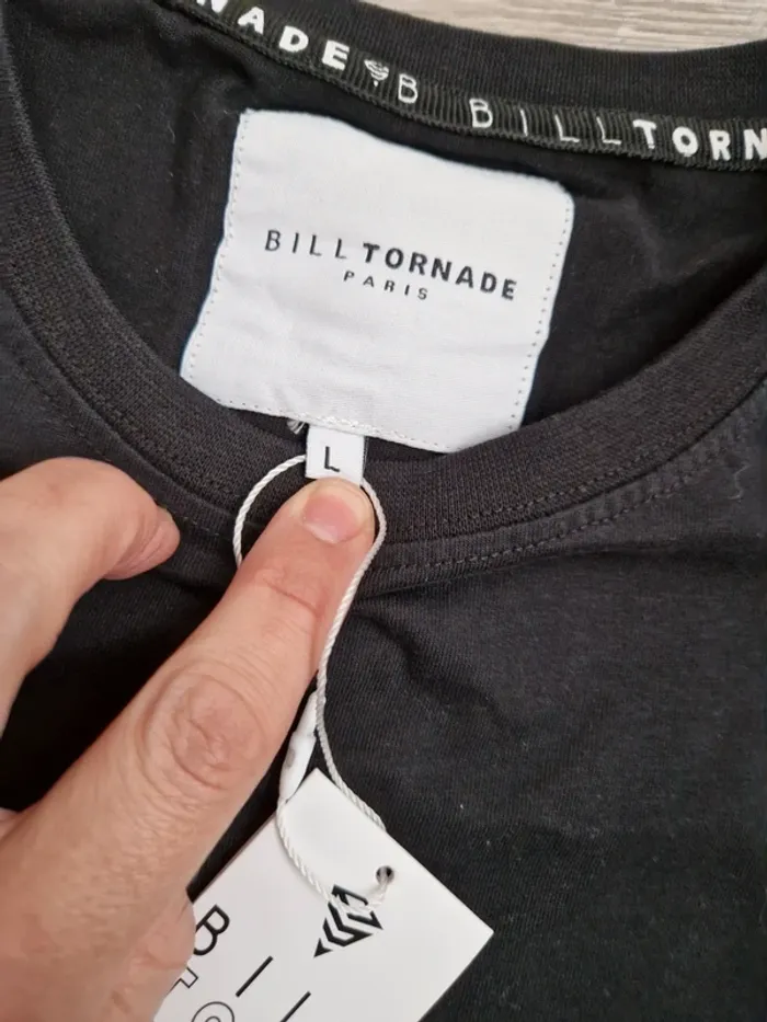 Lot 4 t-shirts Bill Tornade T. L neuf - photo numéro 5