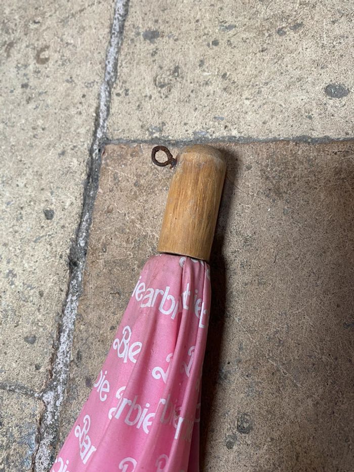 Ancien Parapluie barbie vintage date des années 80 - photo numéro 4