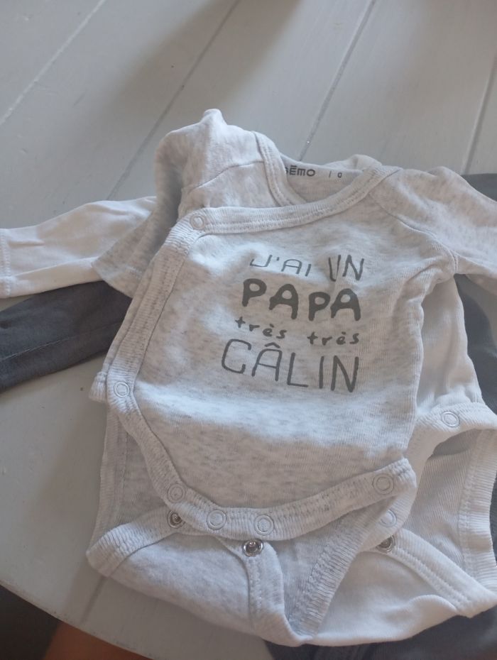 Lot bodys naissance - photo numéro 4