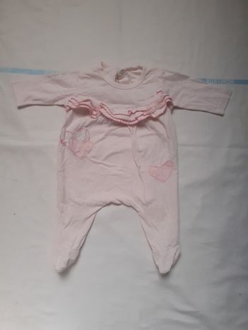 Babygros rose avec froufrou