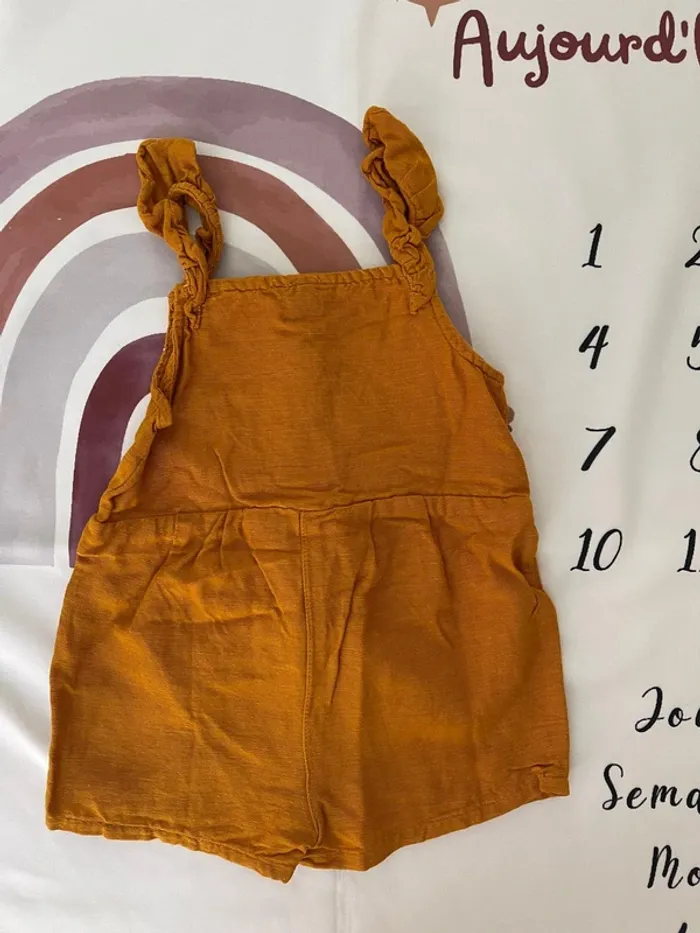 Salopette courte bébé fille – Kiabi – Taille 18 mois / 82 cm🌼👶 - photo numéro 3