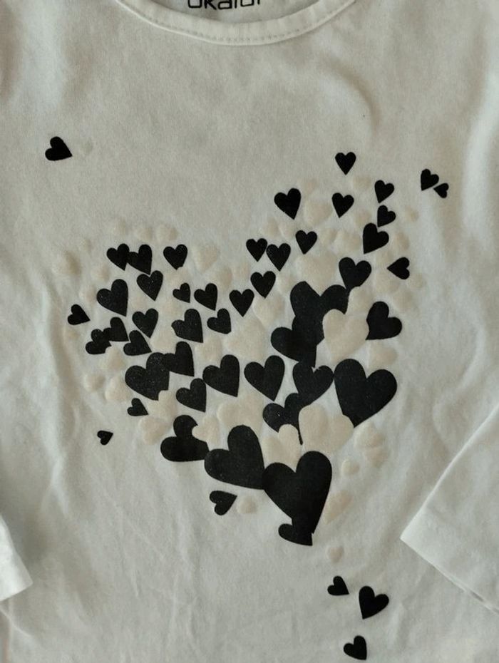 T-shirt blanc à coeurs 🖤 - photo numéro 3