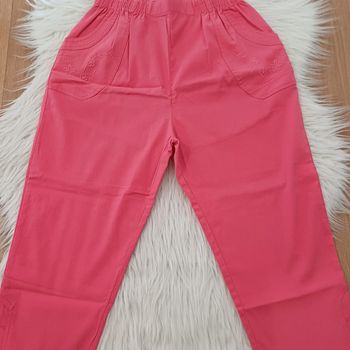 Pantacourt rose taille 4